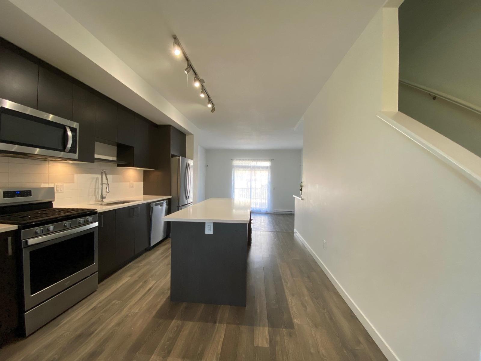 37 16678 25 AVENUE, Surrey 3
