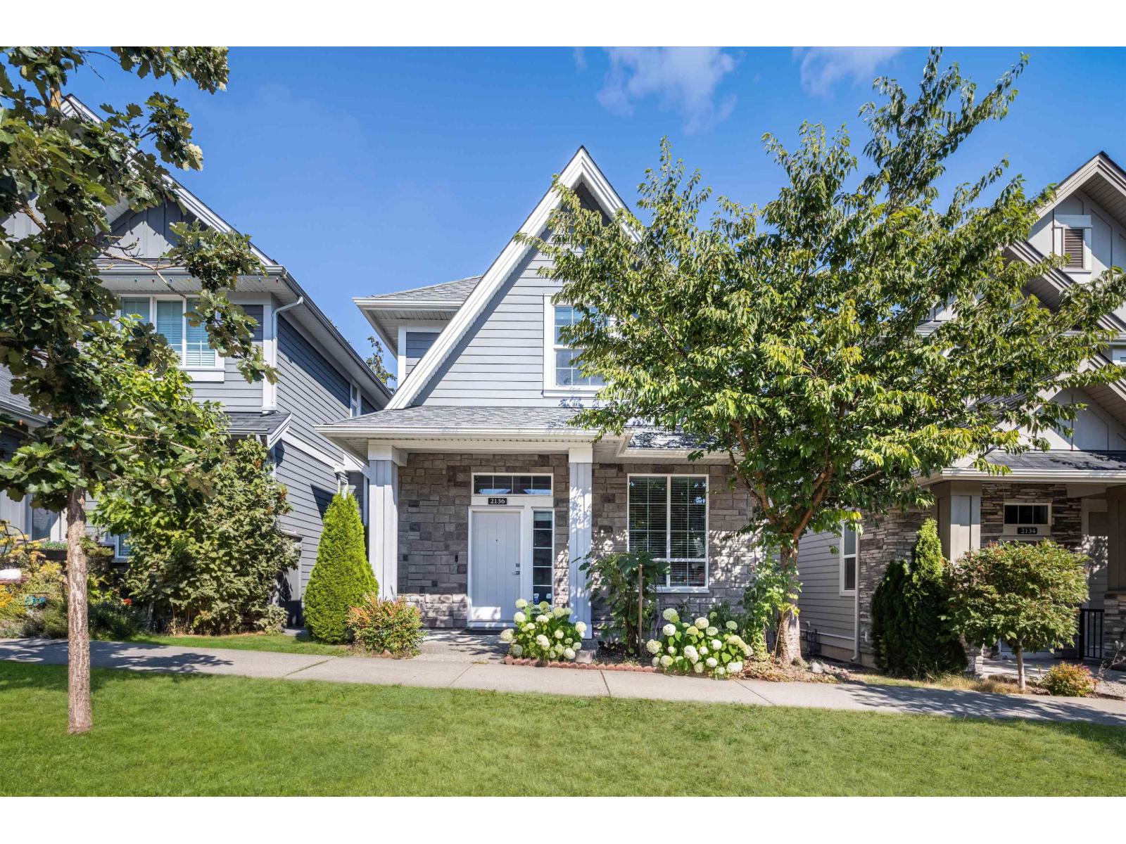 2136 165B STREET Surrey British Columbia Canada Sale residential   HomeLife Benchmark Realty Corp.