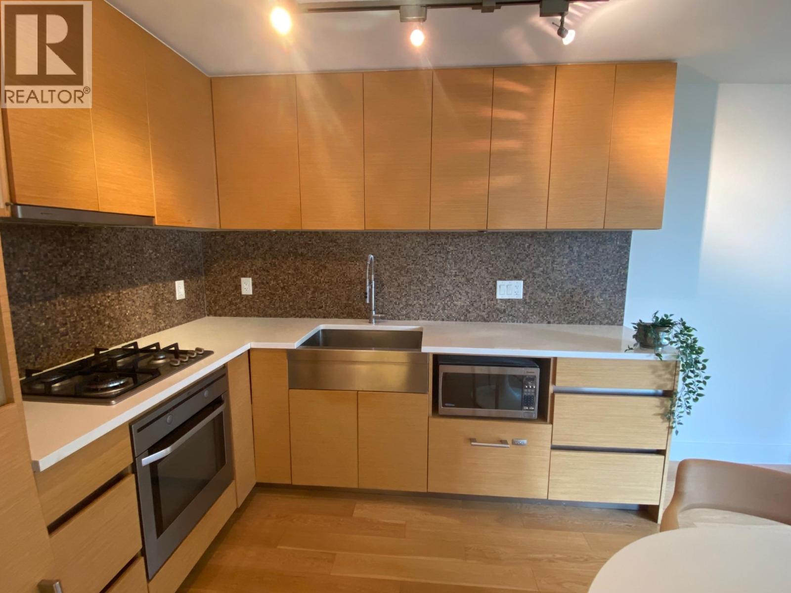 701 565 SMITHE STREET, Vancouver 5