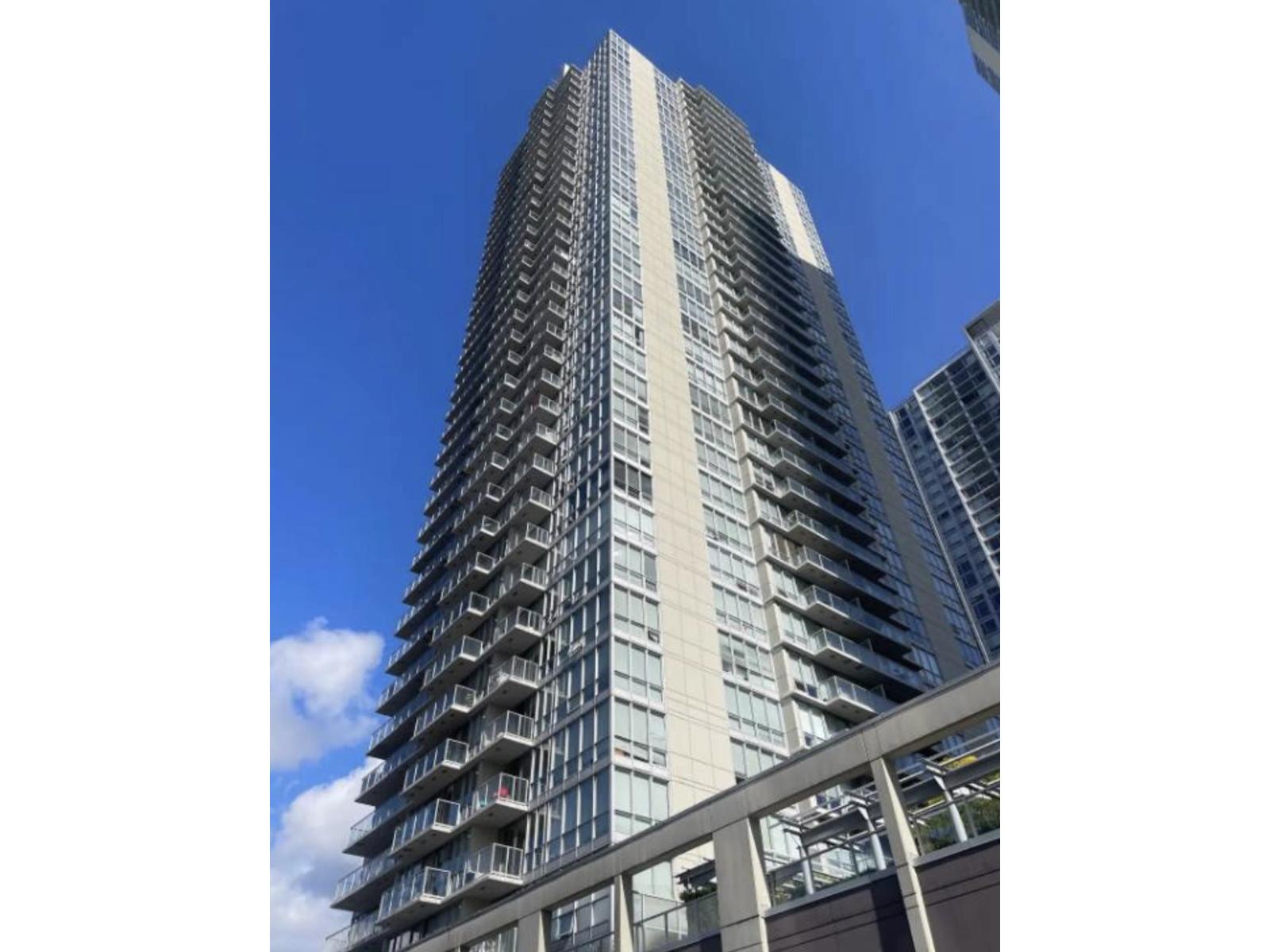 3404 13688 100 AVE, Surrey 2