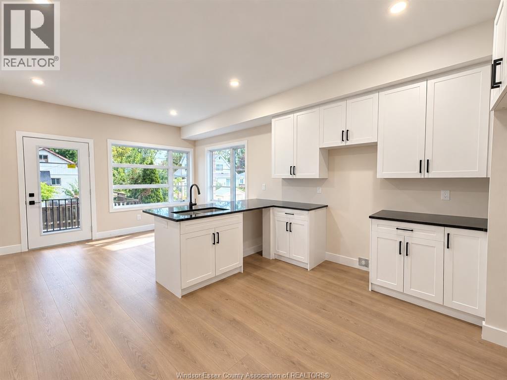 2420 BERNARD, Windsor 3