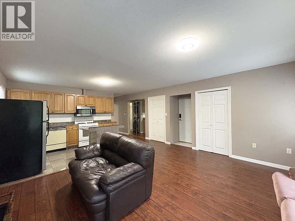 Garden 5225 CANADA WAY, Burnaby 3