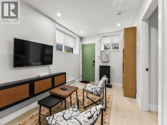 Basement 32XX E 44TH AVENUE, Vancouver 3