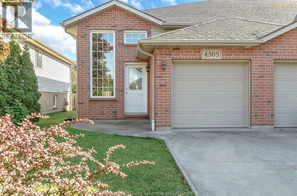 4505 TUMBLEWEED Windsor Ontario Canada Sale residential   Grace Canada Realty, Brokerage*