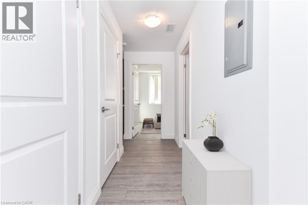 302 - 180 NORTHUMBERLAND Street W Unit, Ayr 3