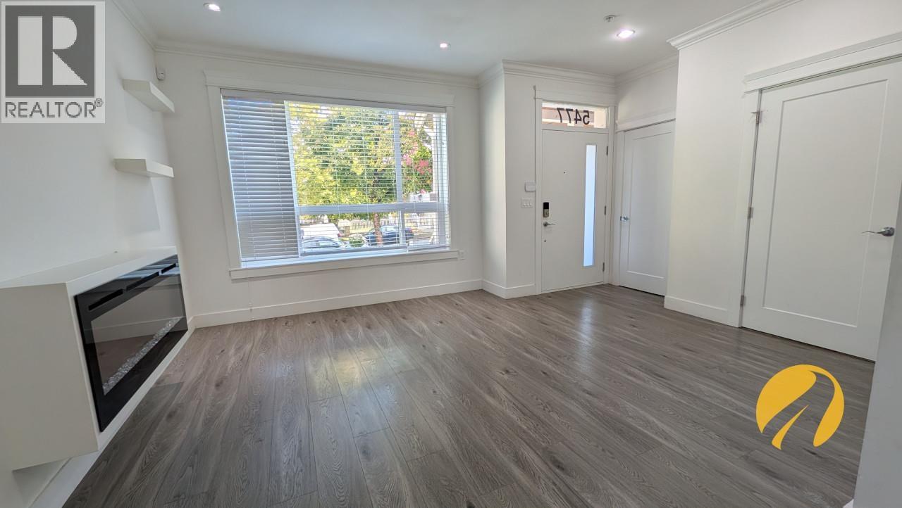 5477 WALES STREET, Vancouver 4