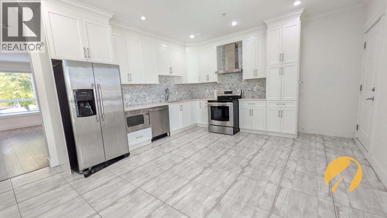 5477 WALES STREET, Vancouver 2