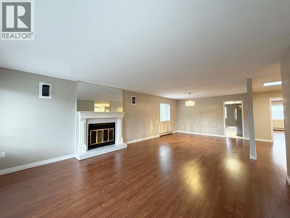 Upper 5225 CANADA WAY, Burnaby 2
