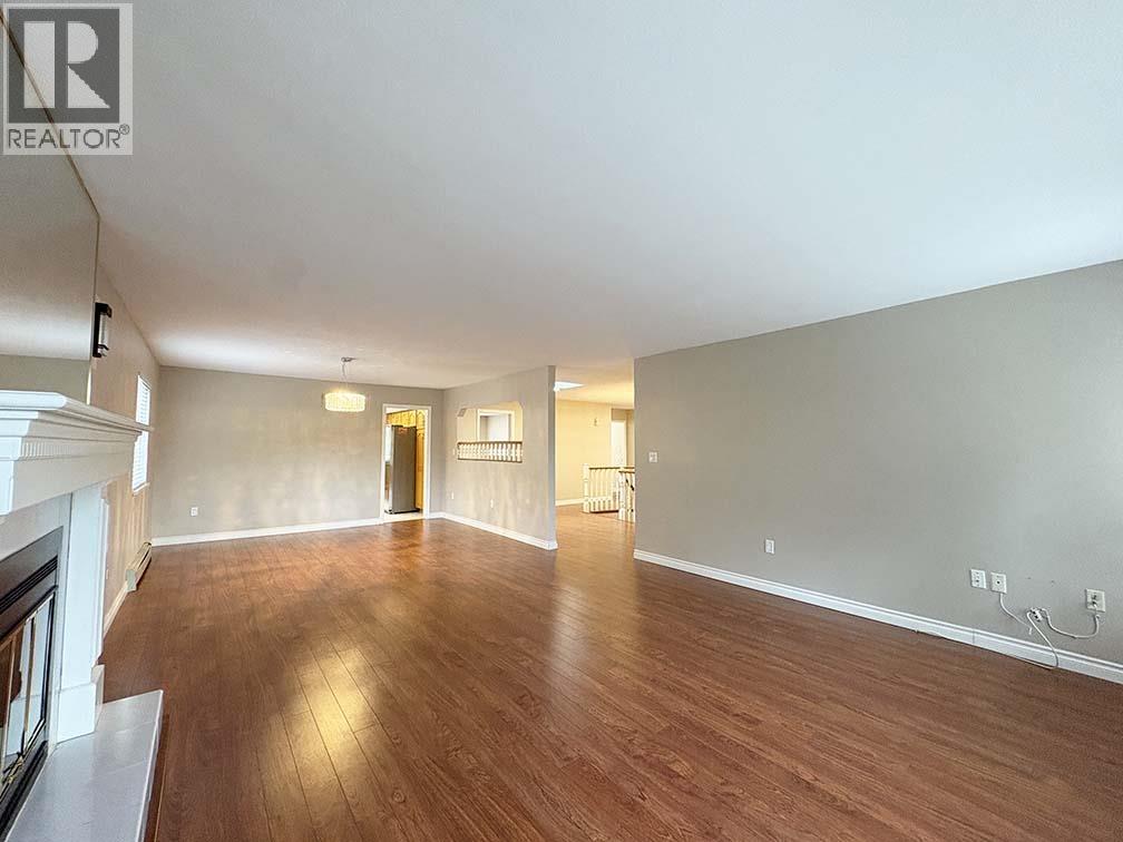 Upper 5225 CANADA WAY, Burnaby 3