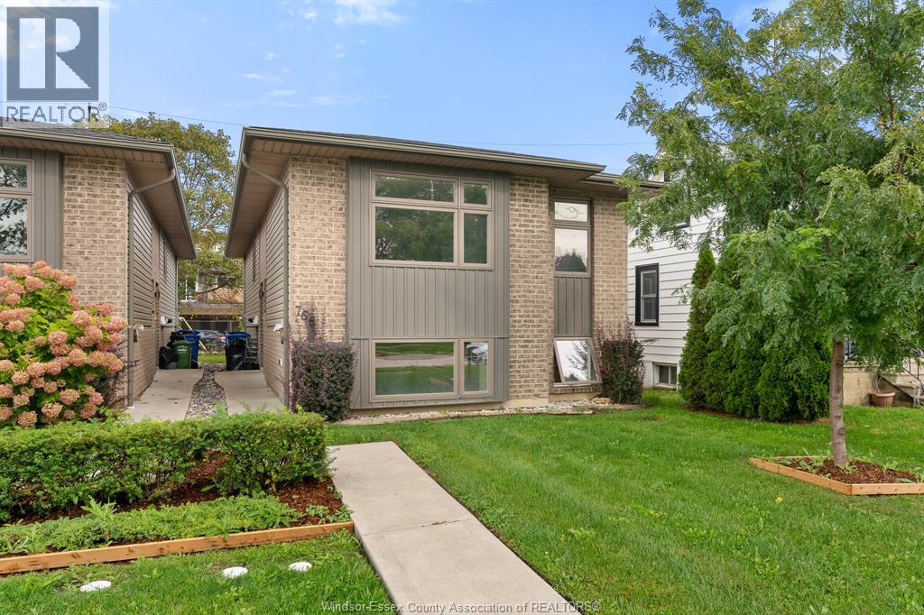 766 Irvine AVENUE, Windsor 2