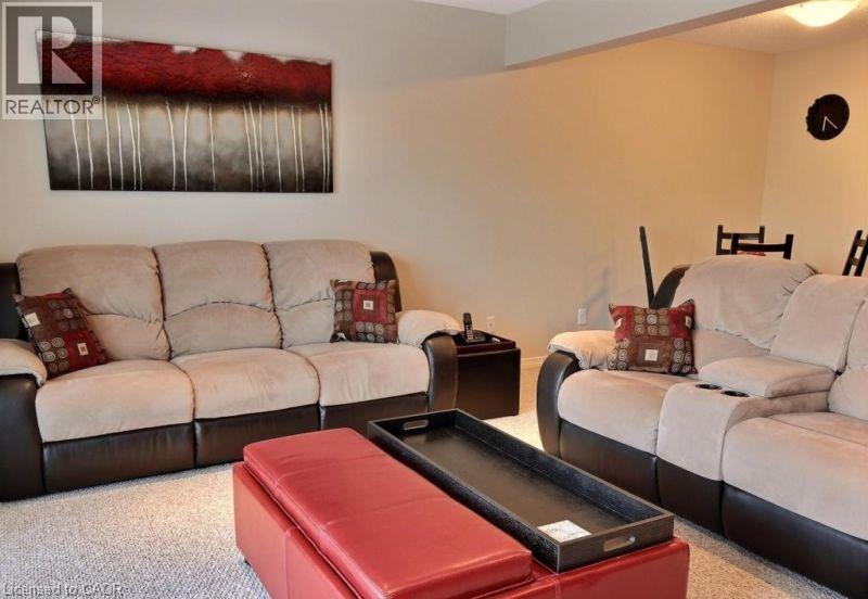 507 BEAUMONT Crescent, Kitchener 2