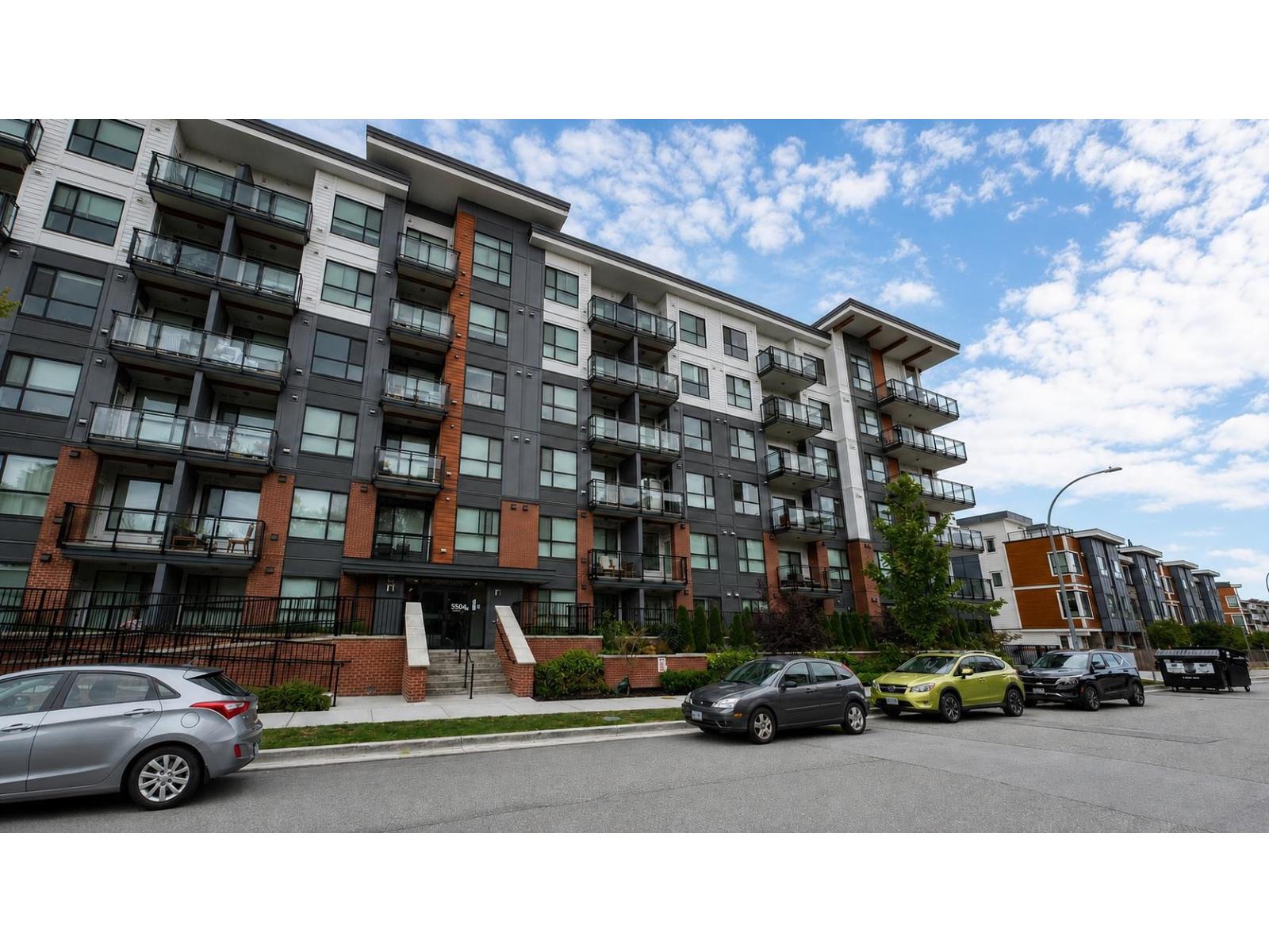 214 5504 BRYDON CRESCENT, Langley