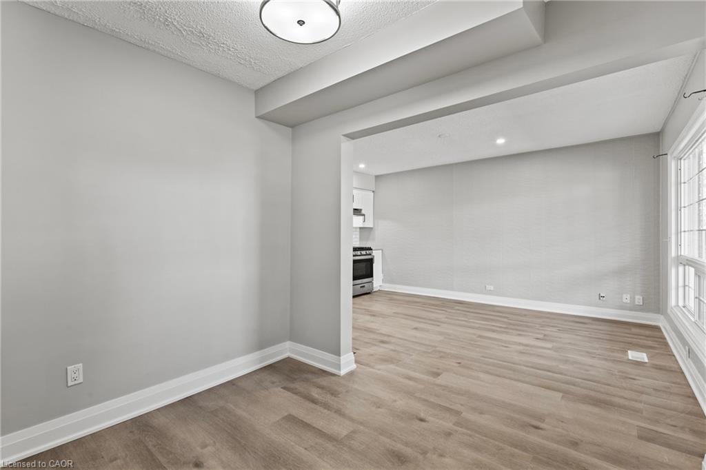 Upper - 15 Mccormick Street, Welland 5