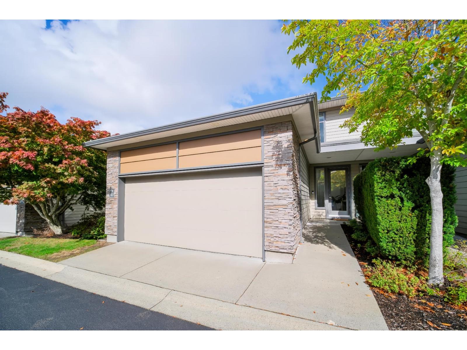40 2603 162 STREET Surrey British Columbia Canada Sale residential Minh Ta Saba Realty Ltd
