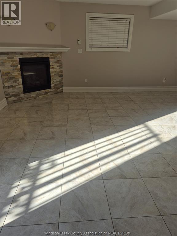 4783 PERIWINKLE Unit# LOWER, Windsor 3