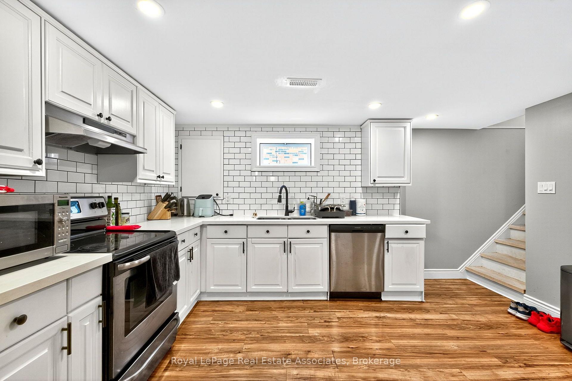 Lower - 312 East 45th Street, Hamilton 4