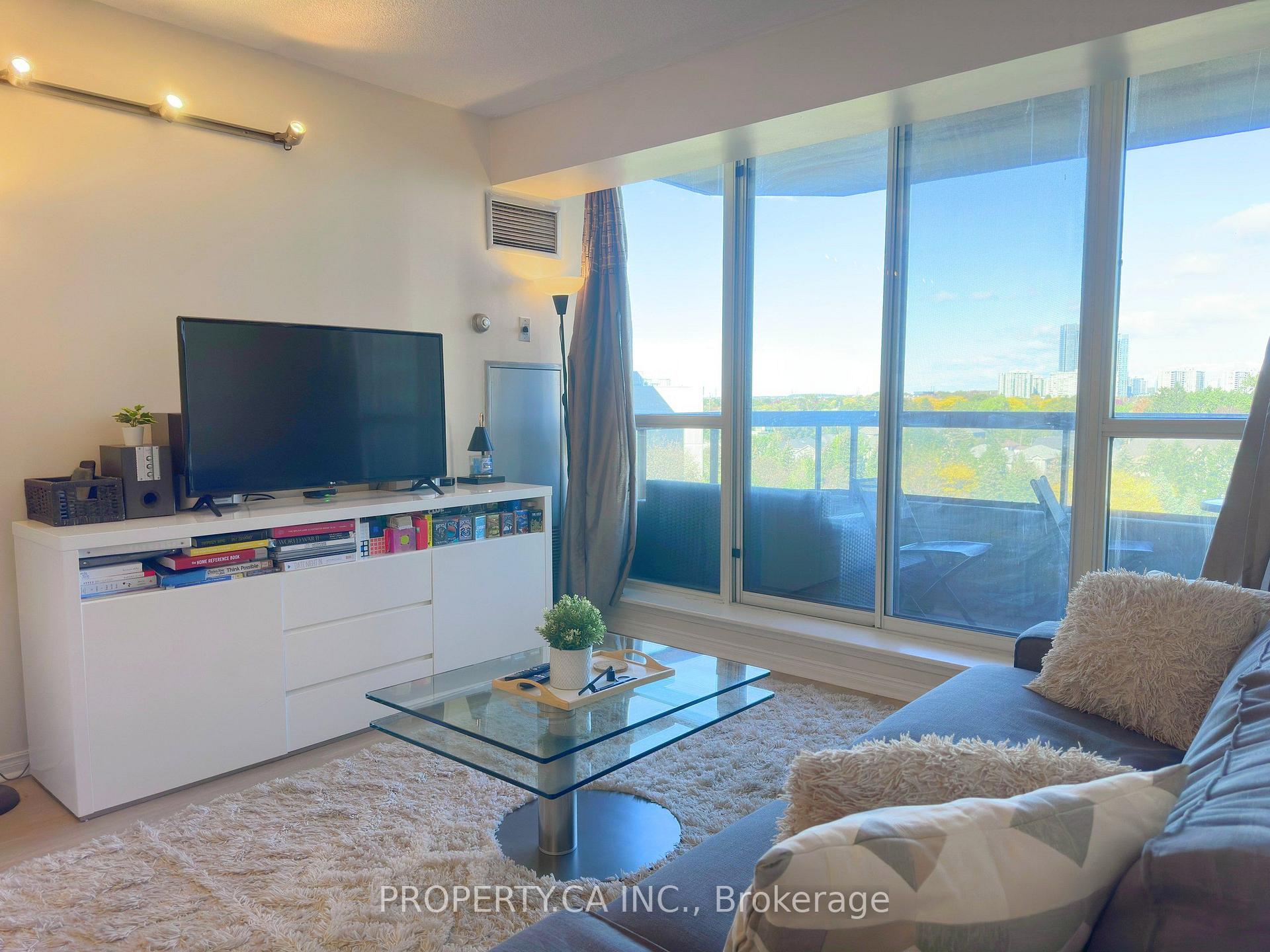 701 - 91 Townsgate Drive, Vaughan 2