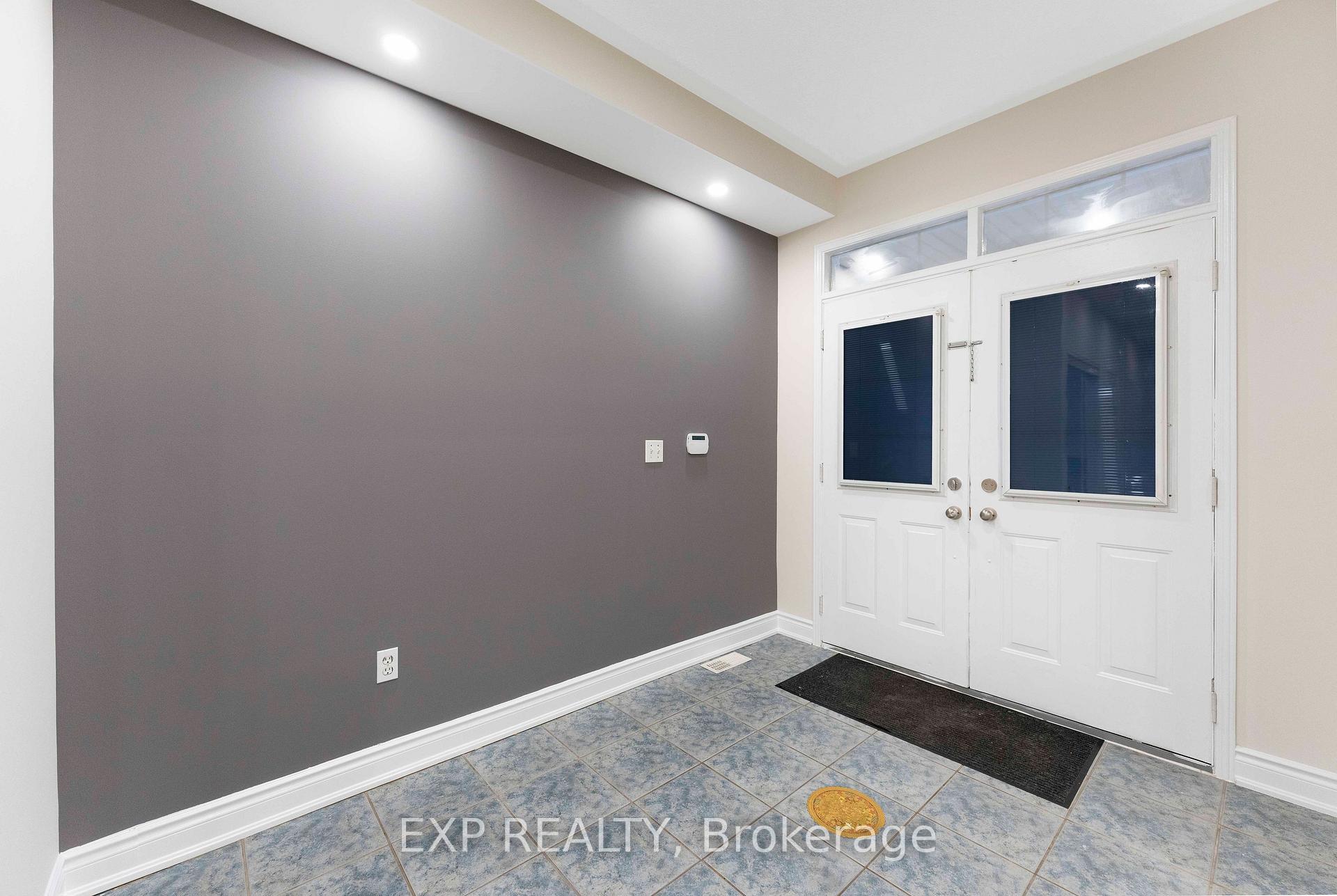 7 Overture Lane, Brampton 4