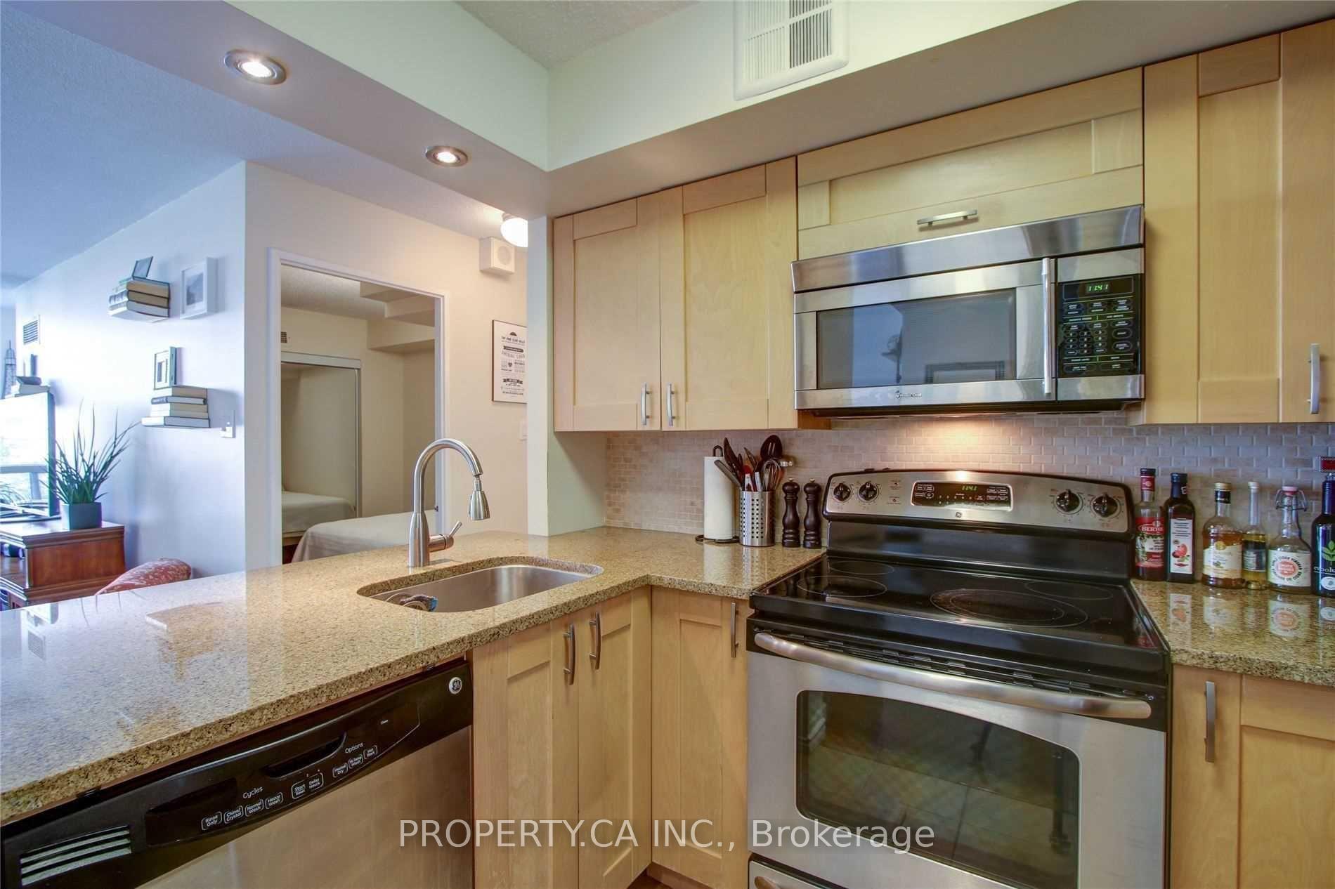 606 - 92 King Street E, Toronto 5