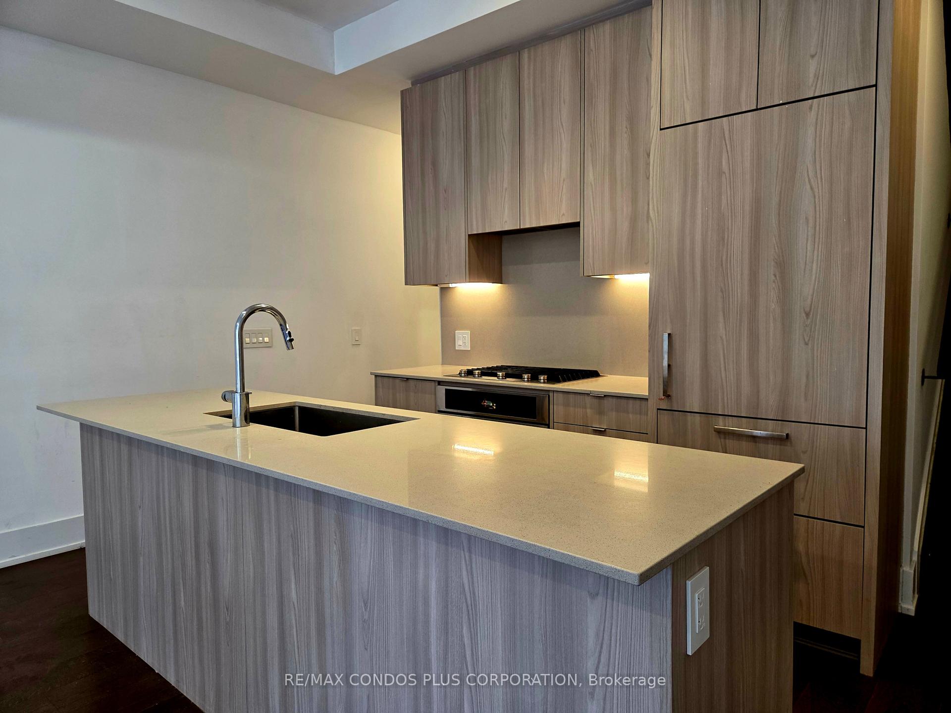 9 - 270 Davenport Road, Toronto 5