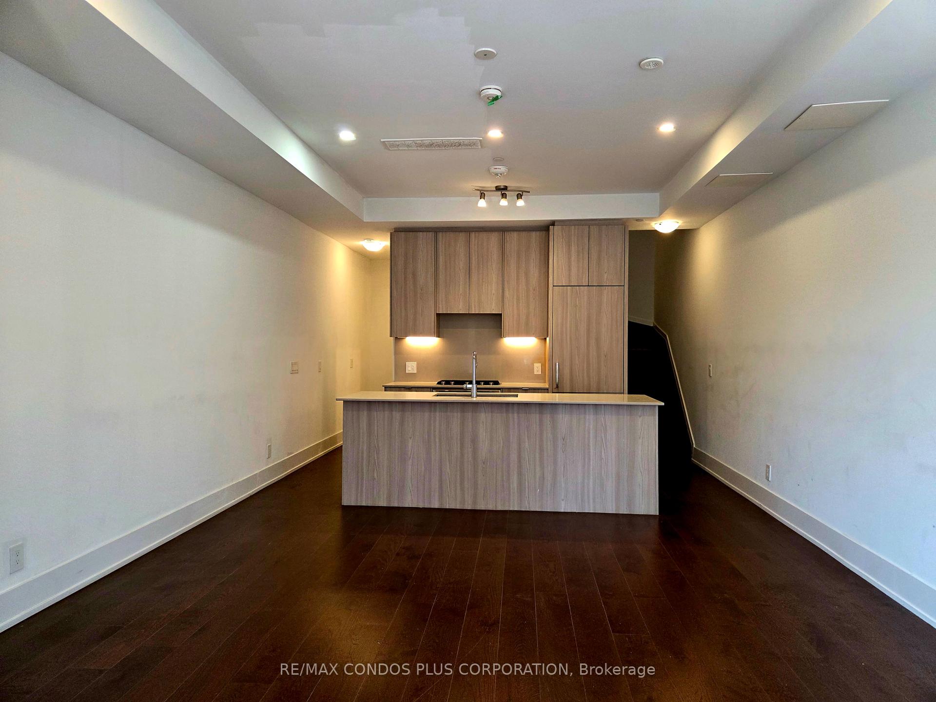 9 - 270 Davenport Road, Toronto 3