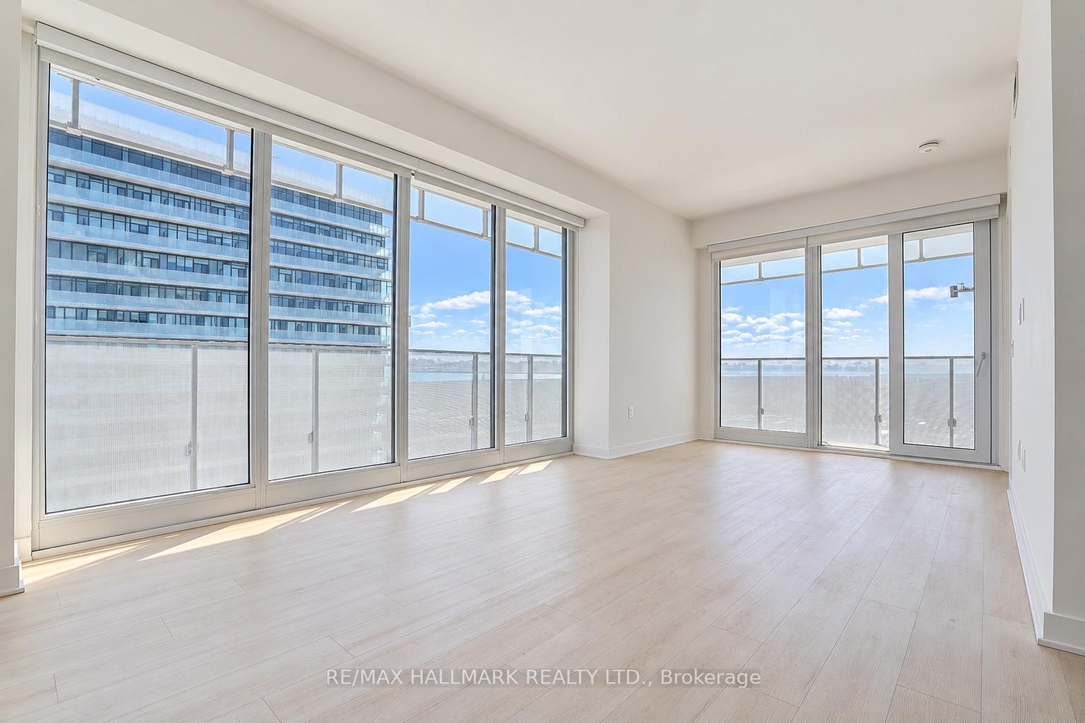 5504 - 3900 Confederation Parkway, Mississauga 5