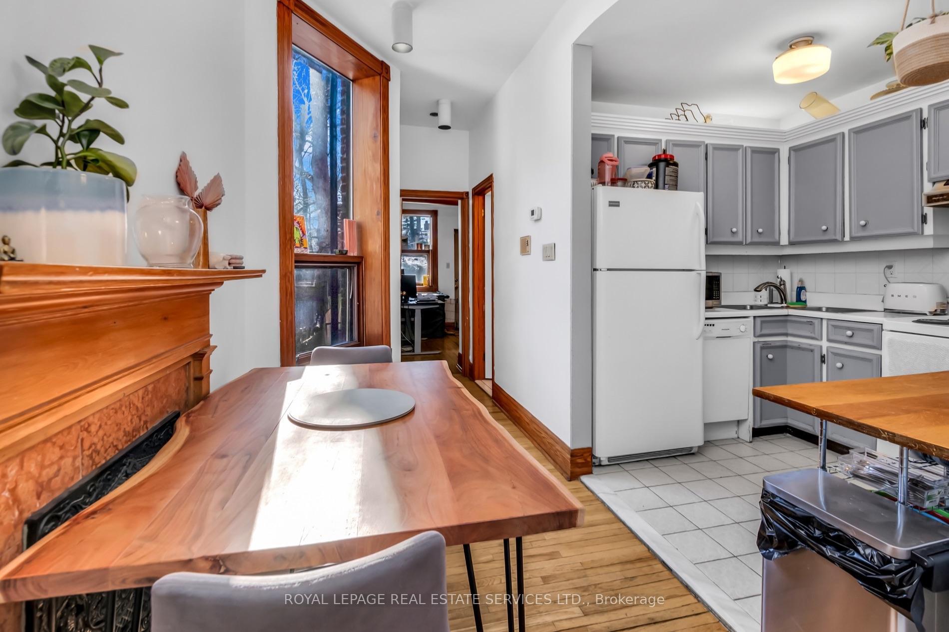 Main - 71 Bernard Avenue, Toronto 4