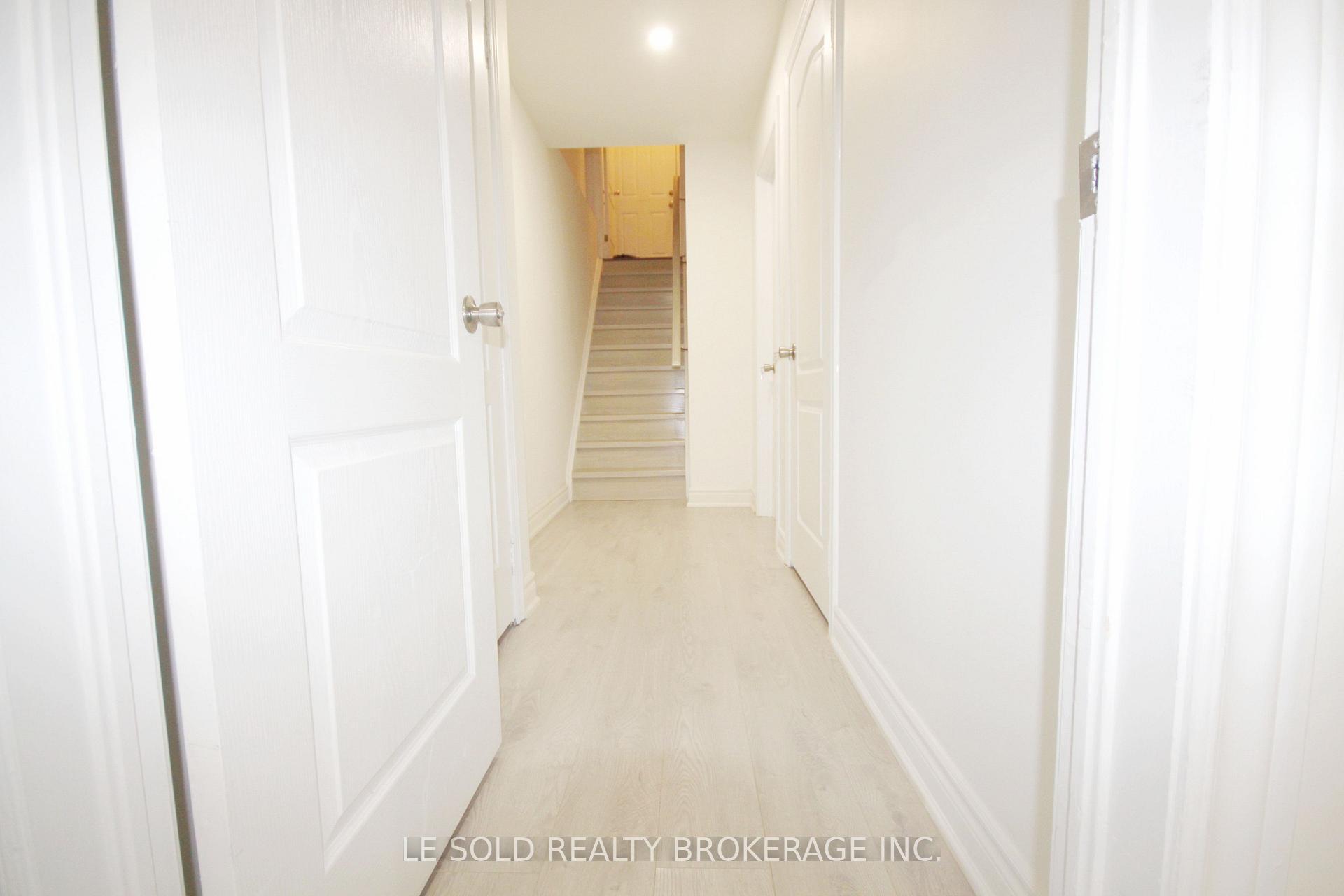 Bsmt - 7 Pear Blossom Way, East Gwillimbury 2