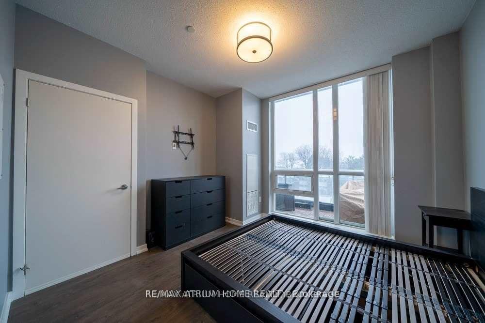 206 - 66 Forest Manor Road, Toronto 3