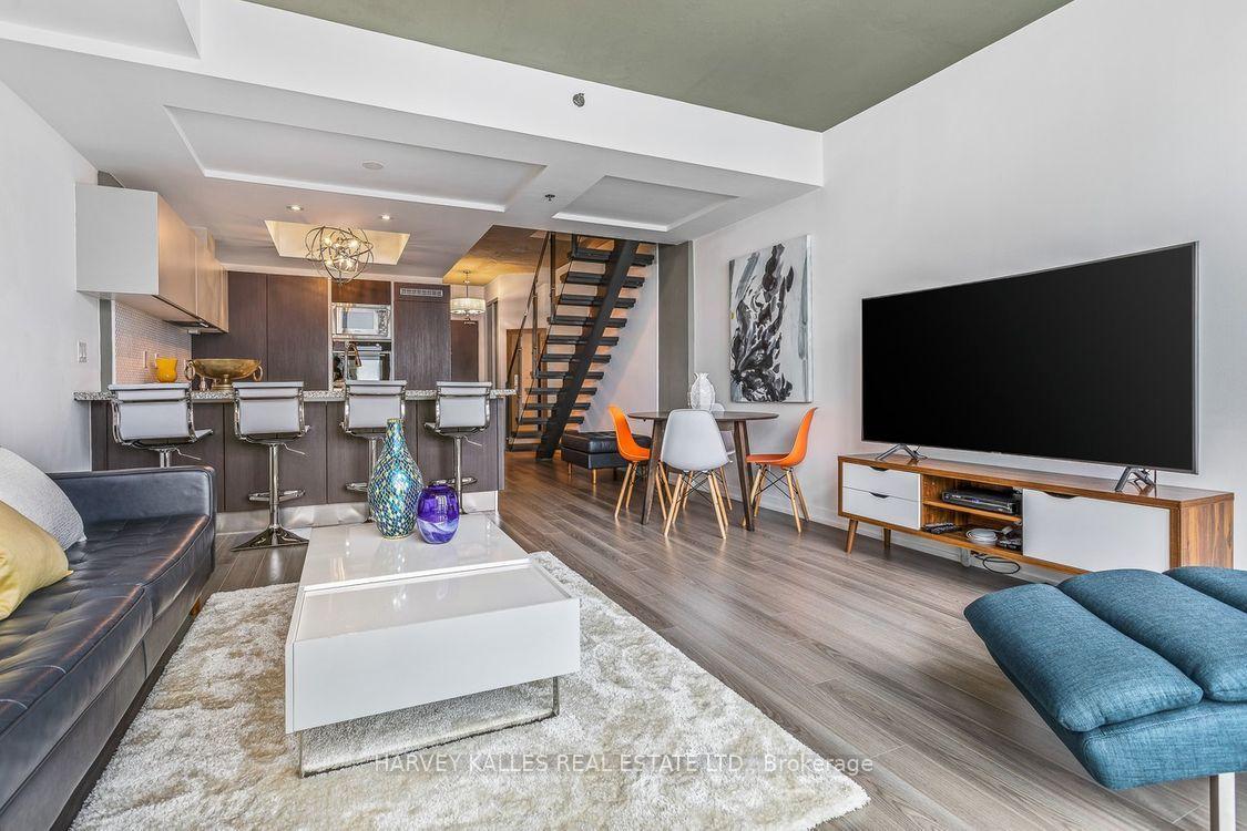 702 - 220 George Street, Toronto 3