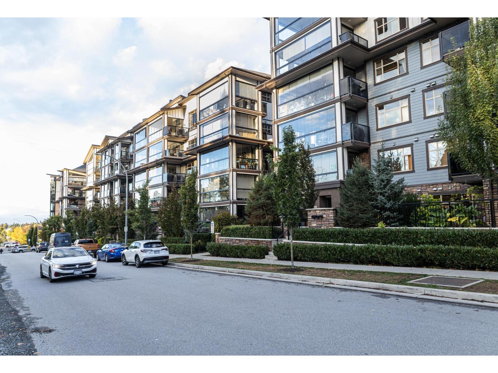 614 8526 202B STREET Langley British Columbia Canada Sale residential Renée Kehayas Team 3000 Realty Ltd.