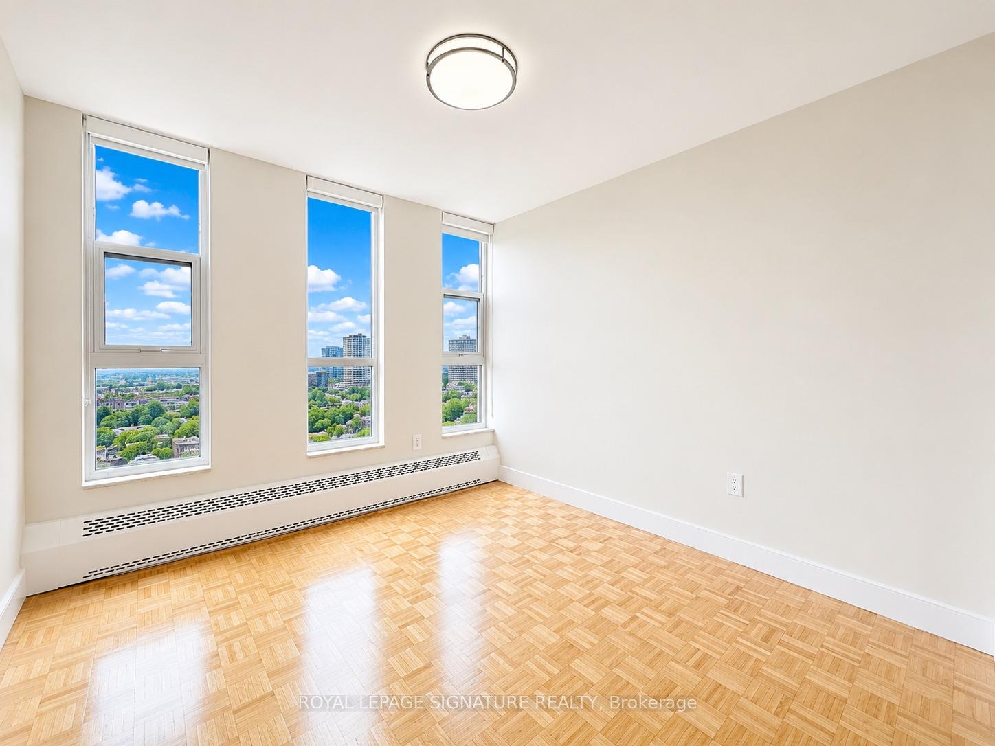 410 - 666 Spadina Avenue, Toronto 5