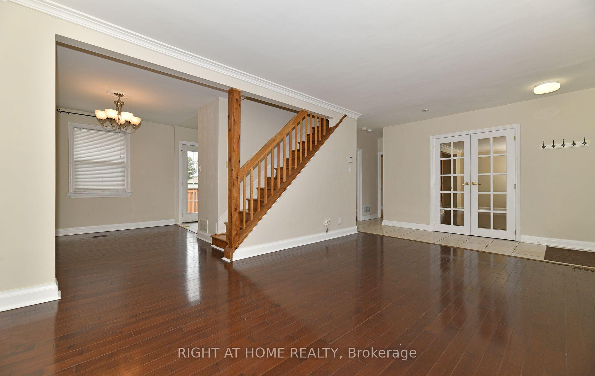 234 Poyntz Avenue, Toronto 3