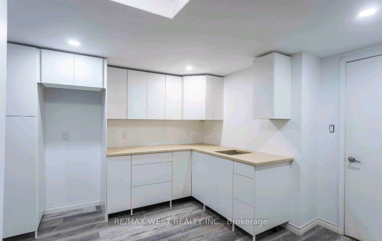 Basement - 2 Kidd Crescent, New Tecumseth 5