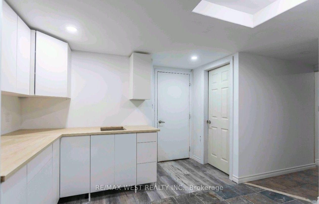 Basement - 2 Kidd Crescent, New Tecumseth 4