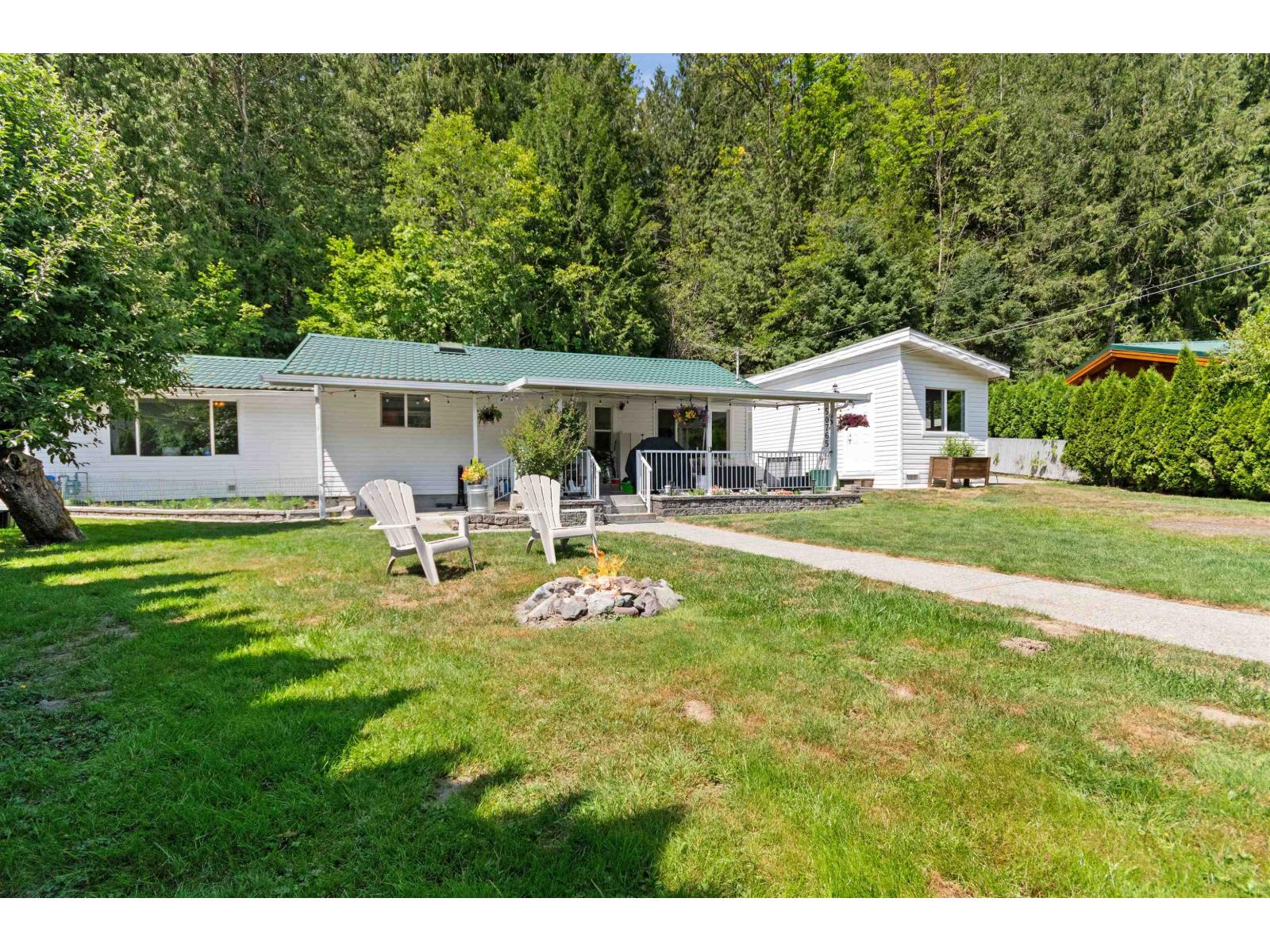 50765 MOUNTVIEW ROAD|Chilliwack  Chilliwack British Columbia Canada Sale residential Bob Buhler Century 21 Creekside Realty, Brokerage*
