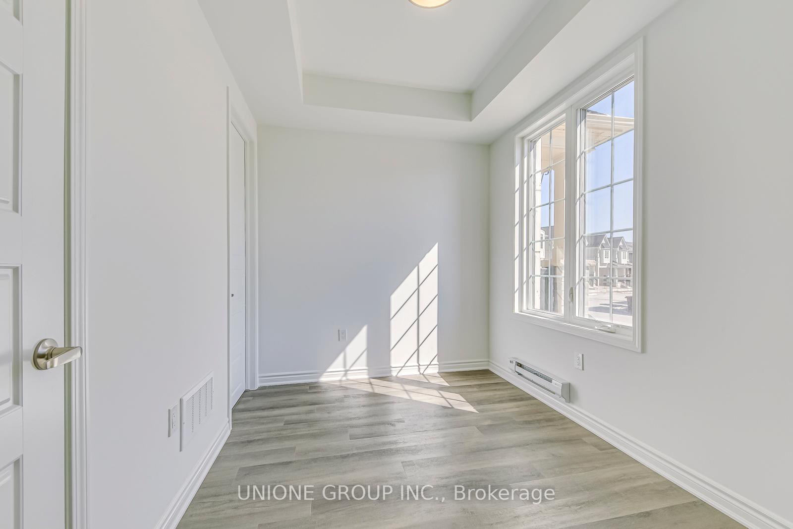 3056 Merrick Road, Oakville 5