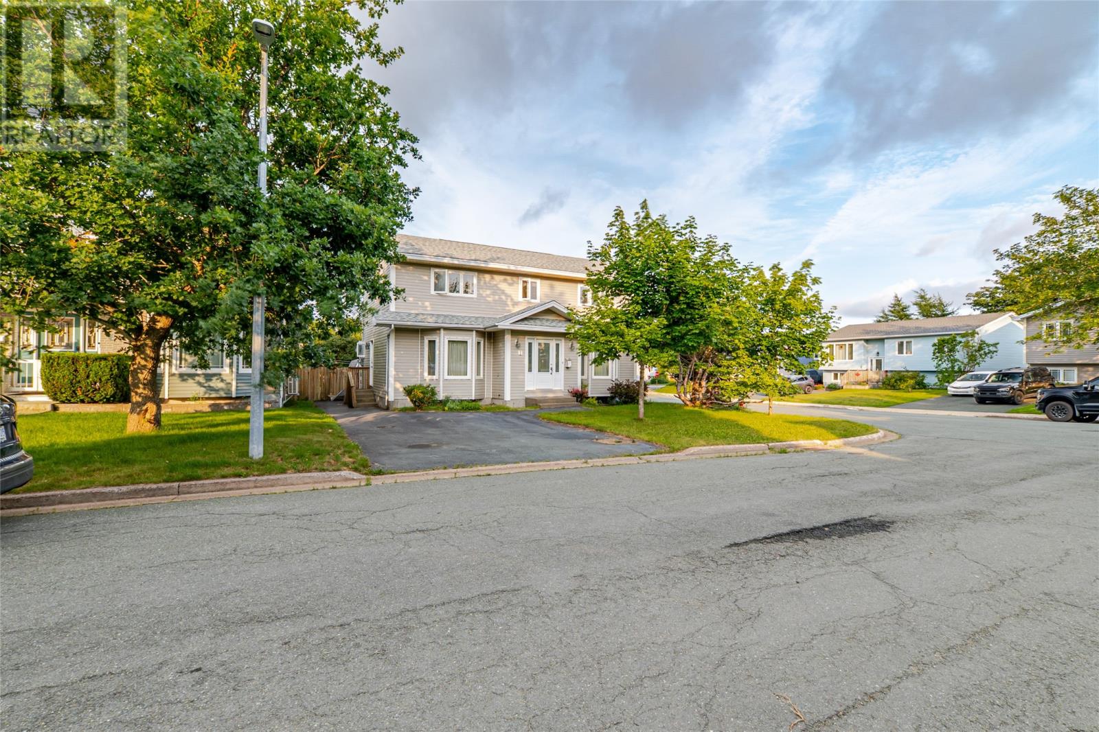 1 Rideau Place Mount Pearl Newfoundland And Labrador Canada Sale residential   BlueKey Realty Inc.