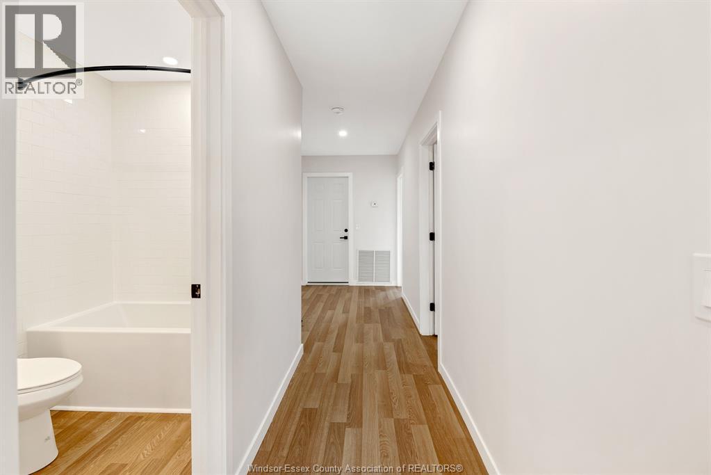 836 PILLETTE Unit# B, Windsor 5