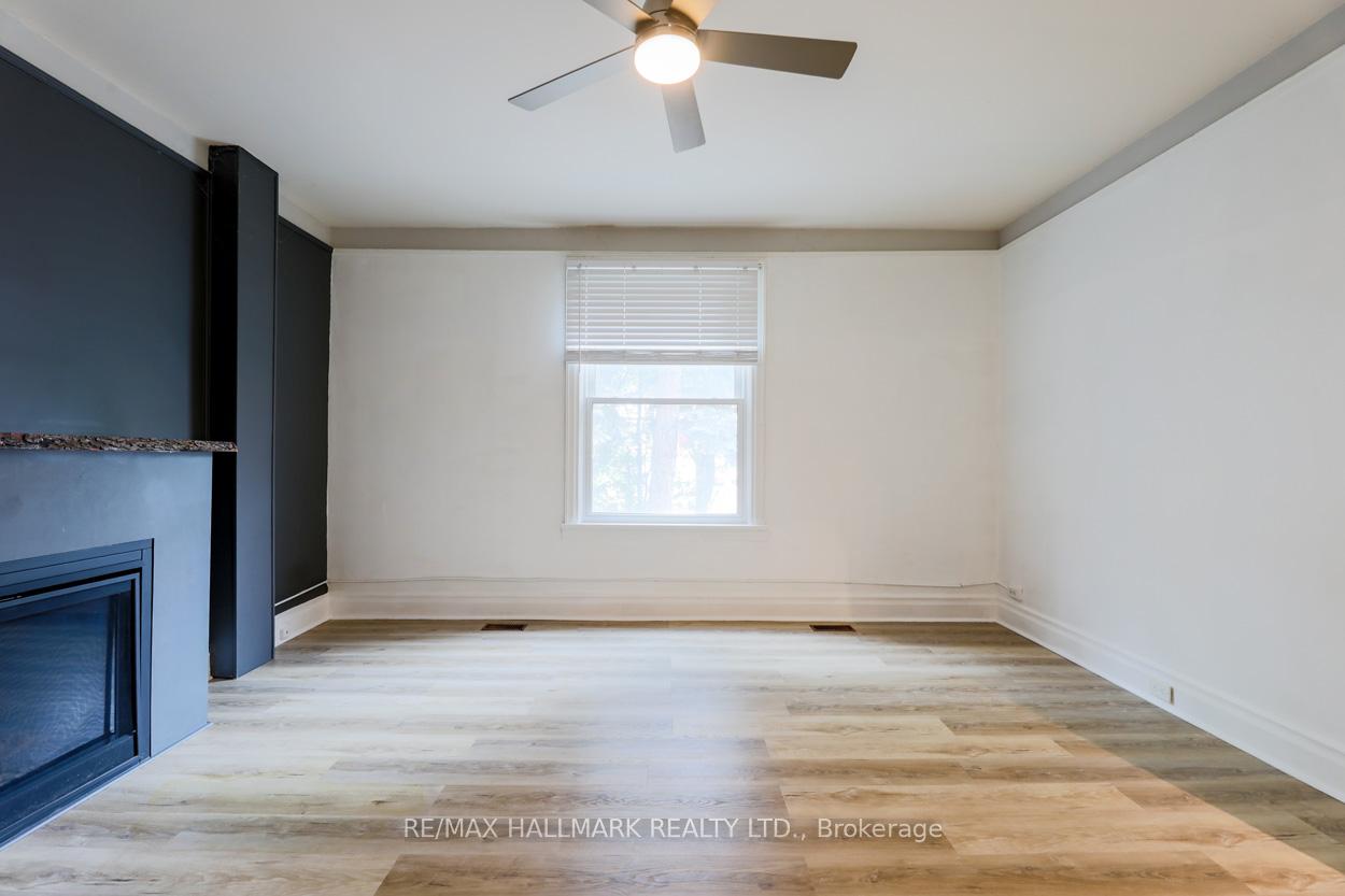 Main Floor - 405 Kingston Road, Toronto 4
