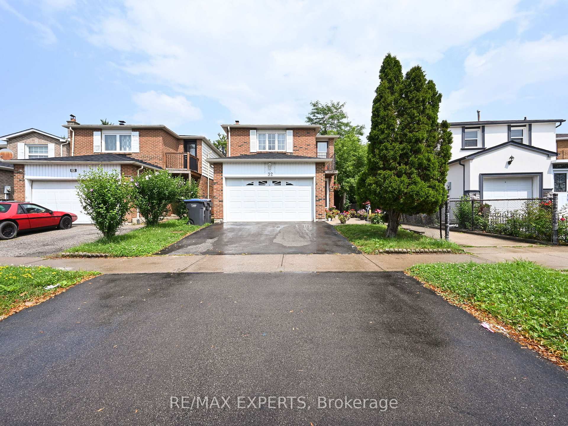 32 Morton Way Brampton Ontario Canada Rent residential NIHAD HAZBOUN Re/Max Experts, Brokerage*
