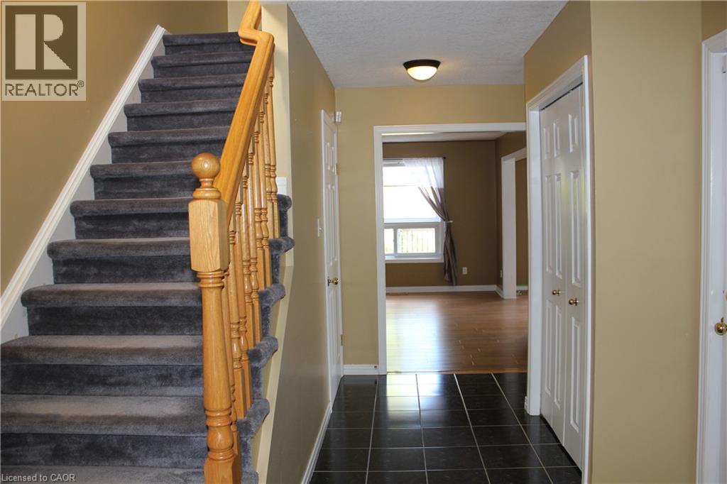 B - 184 NORTHAMPTON Crescent Unit# B, Waterloo 3