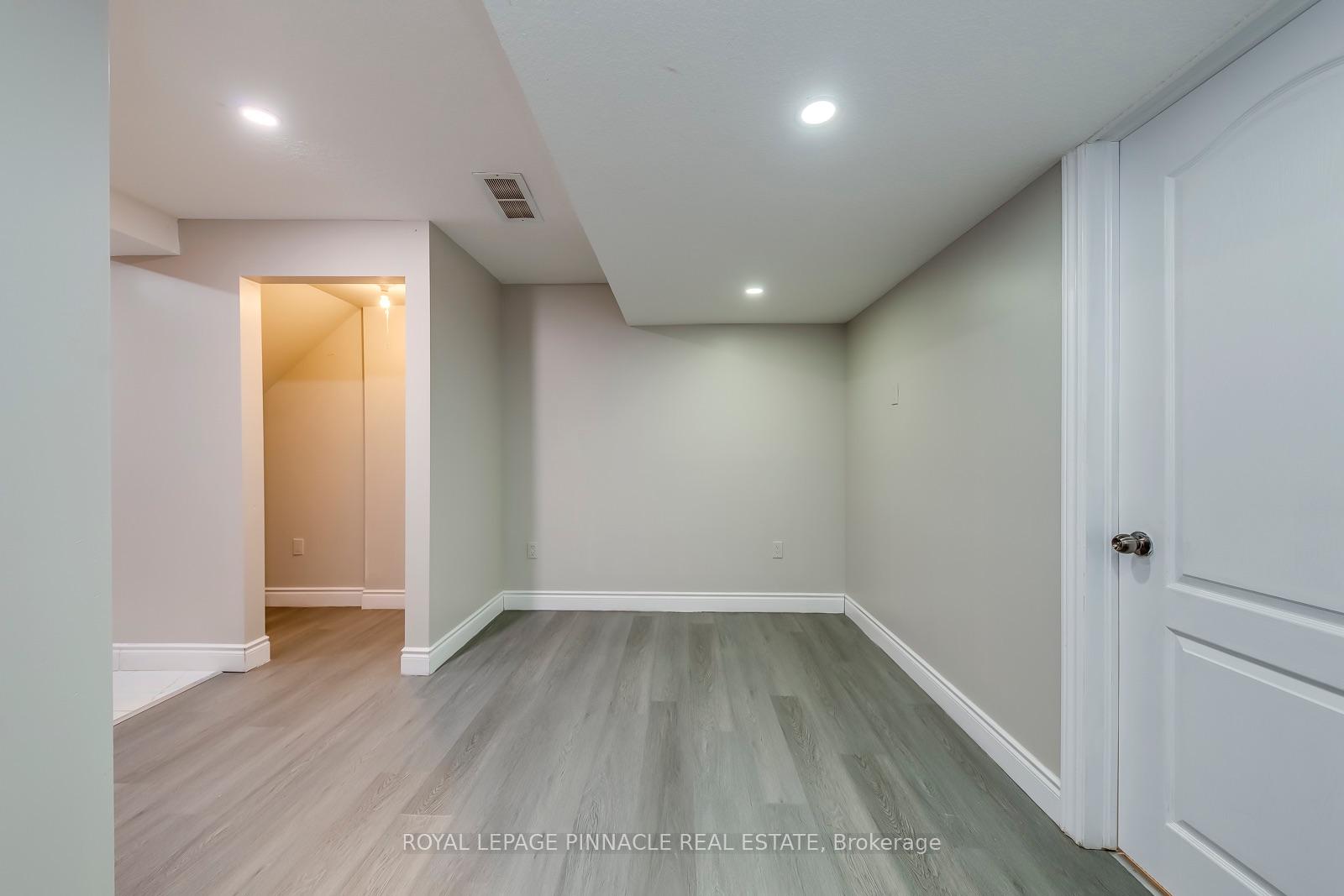 Lower - 11 Frankfurt Street, Kitchener 3