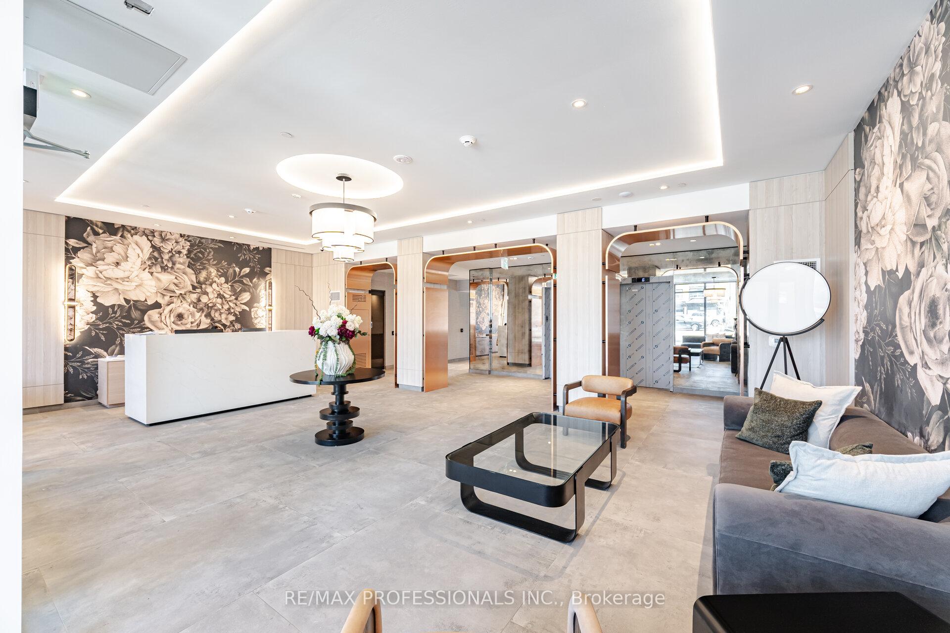 903 - 556 Marlee Avenue, Toronto 3