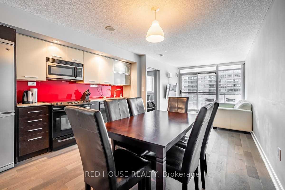 628 - 8 Telegram Mews, Toronto 2