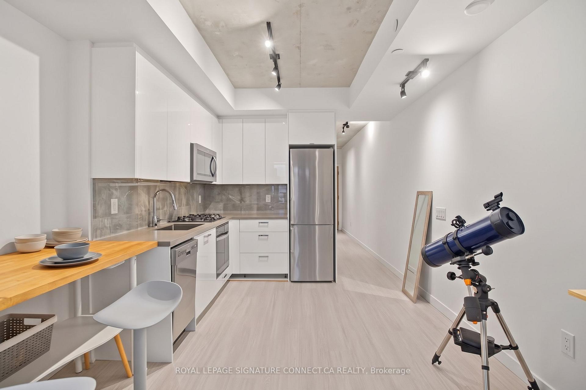 310 - 195 McCaul Street, Toronto 2