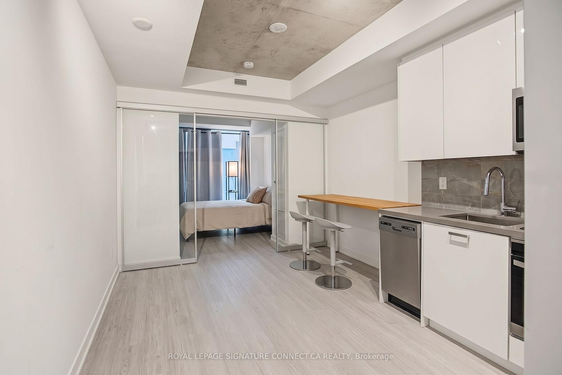 310 - 195 McCaul Street, Toronto 3