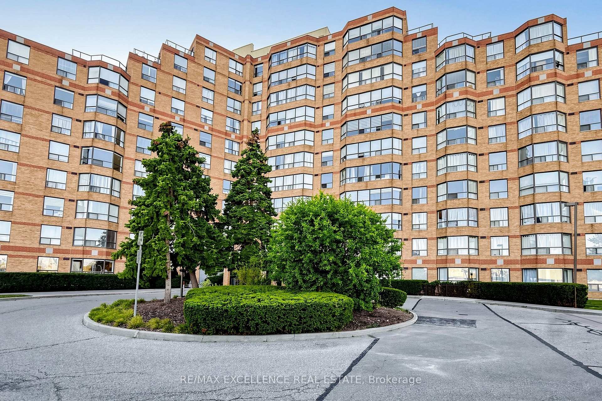 524 - 6 Humberline Drive Toronto Ontario Canada Sale residential DEV PATEL RE/MAX EXCELLENCE REAL ESTATE., BROKERAGE*