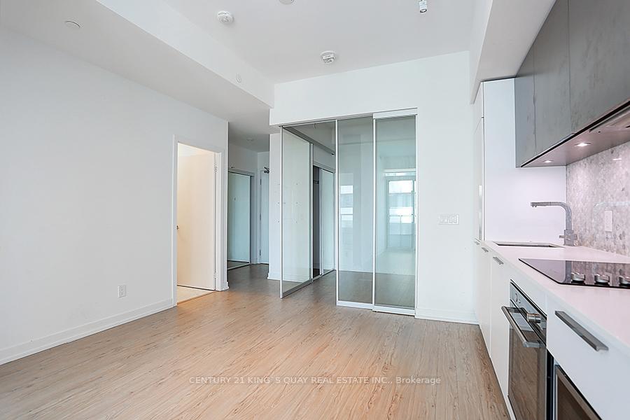 2502 - 85 Wood Street, Toronto 5