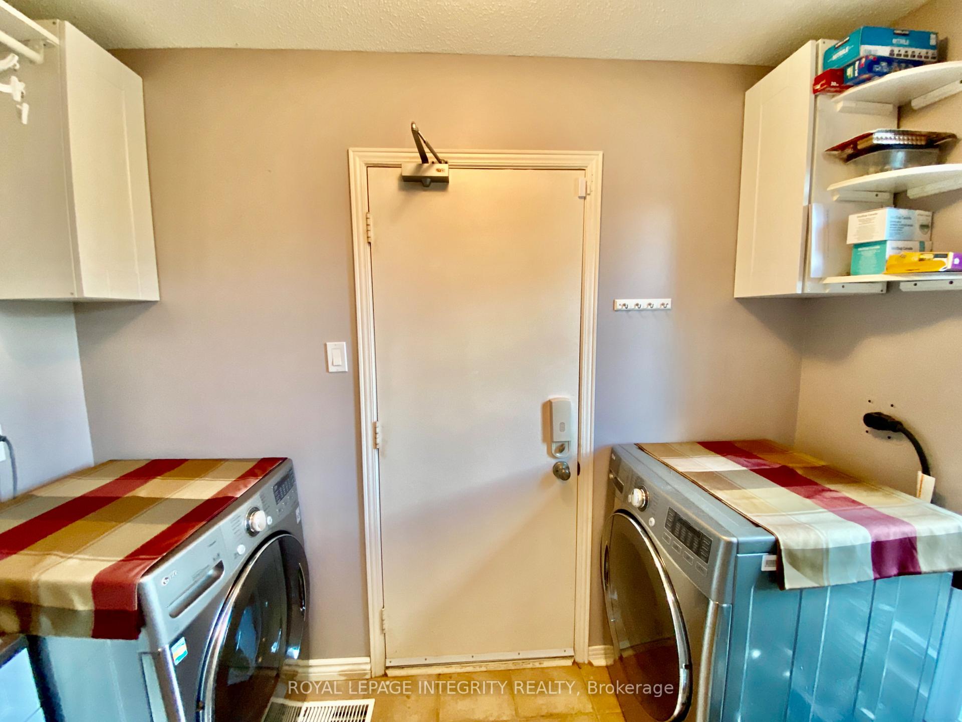 2 Tunbridge Court, Ottawa 5